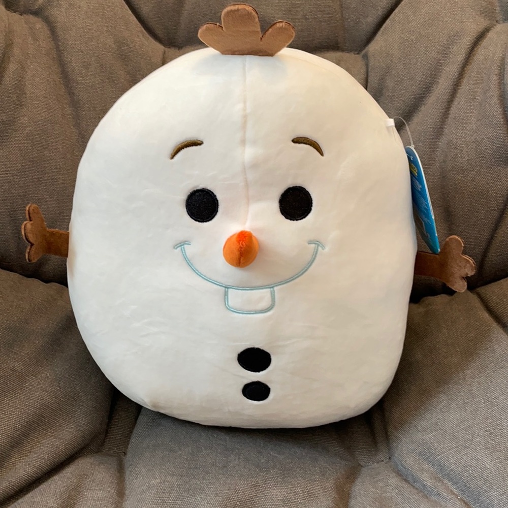 NWT Disney Olaf Squishmallow - 10 inches